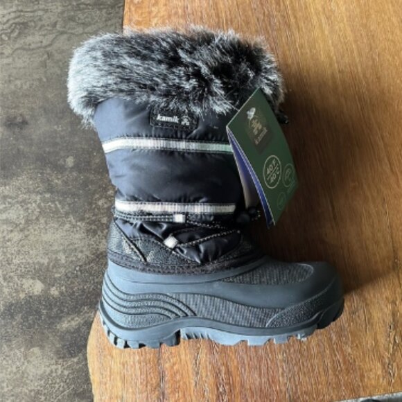 Kamik Snow Boots - Picture 1 of 4